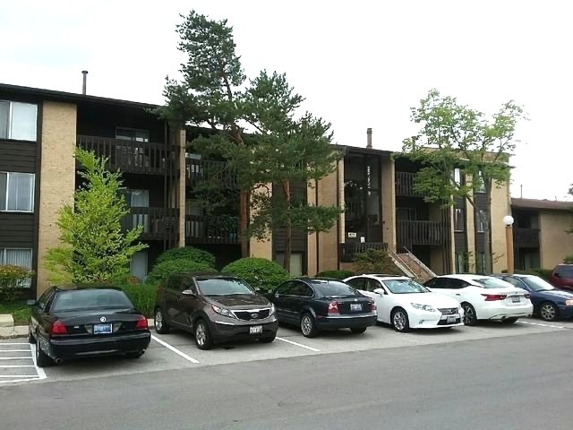 Property Photo: 6179 Knollwood Road 208 IL 60527