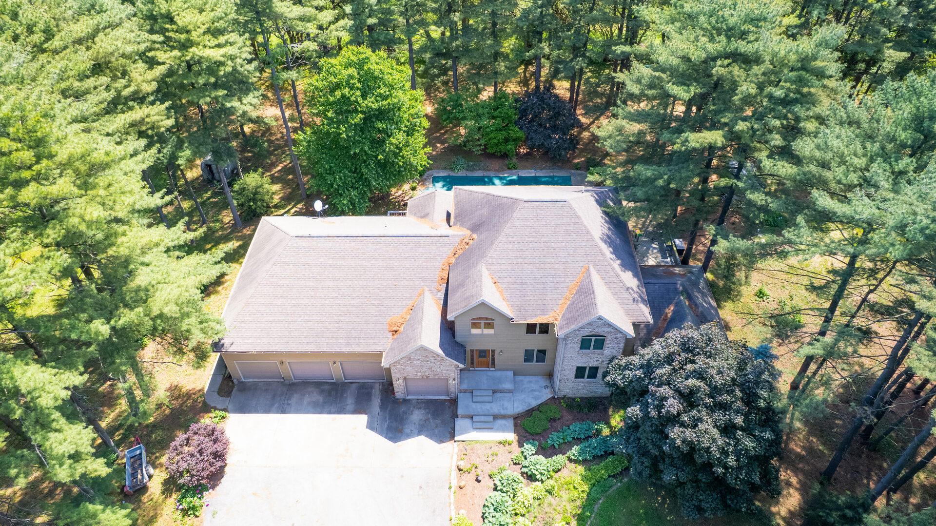Property Photo: 2946 County Road 800 East IL 61840