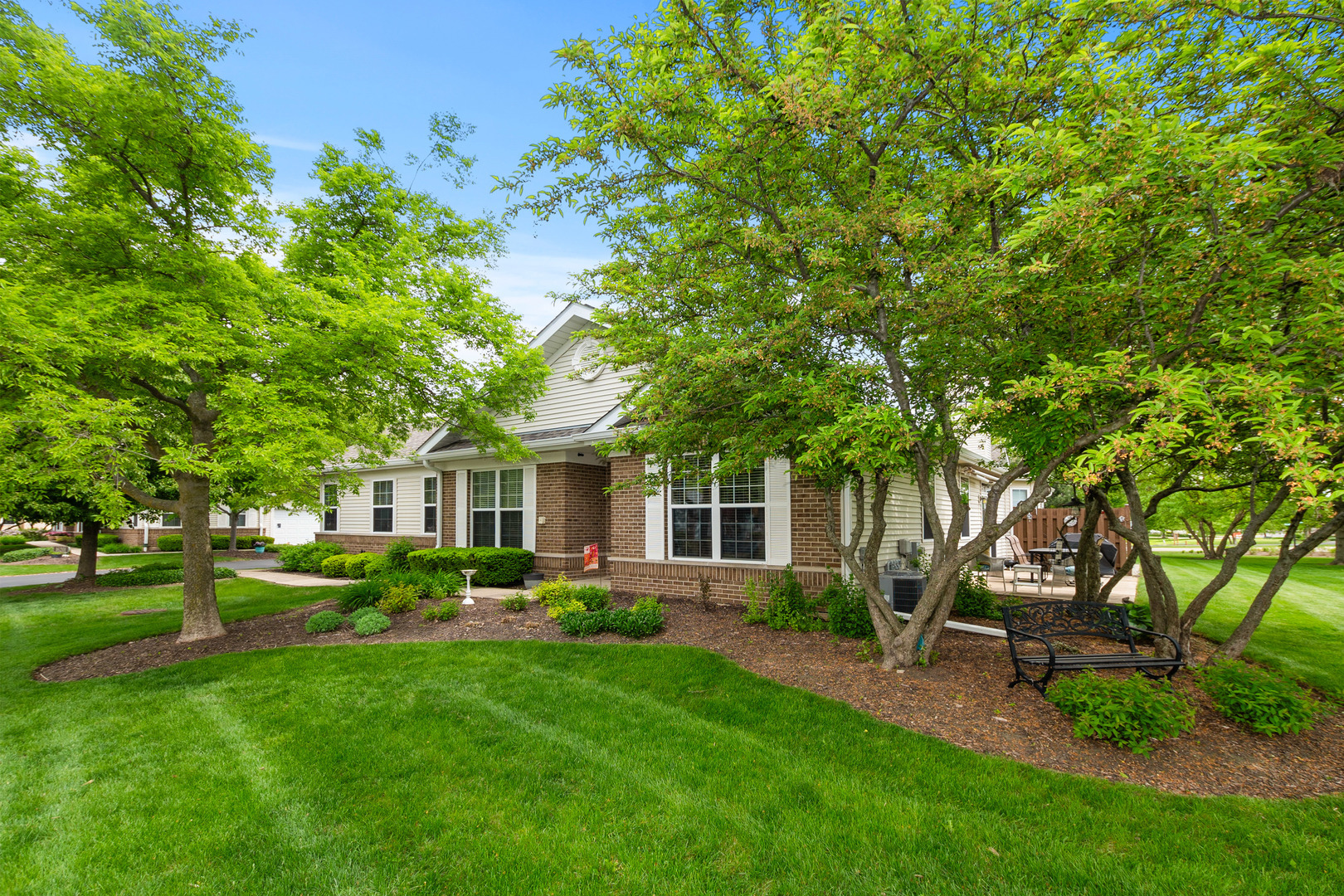 Property Photo: 16211 Powderhorn Lake Way IL 60403