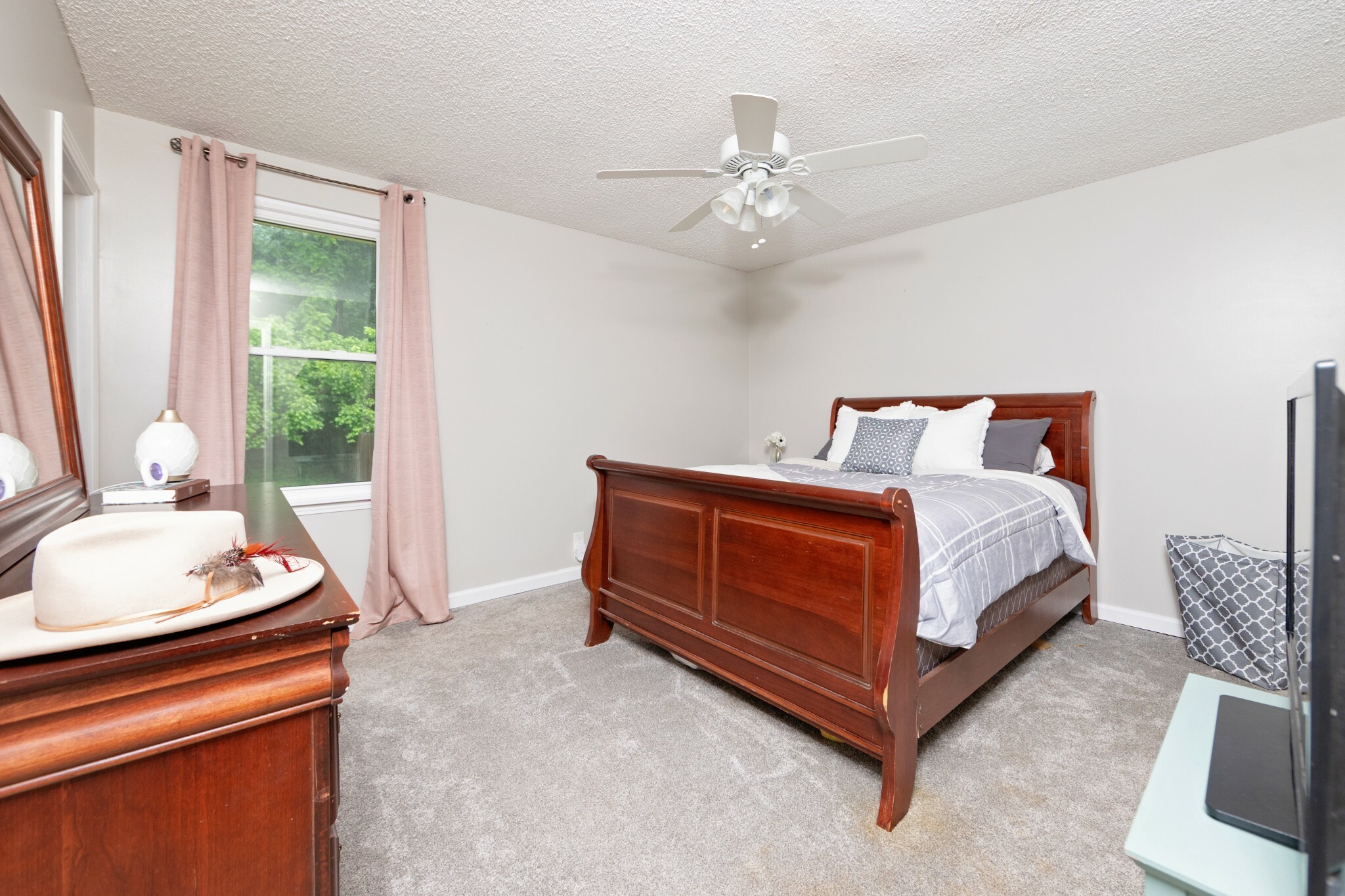 Property Photo: 5116 Meta Ct TN 37211