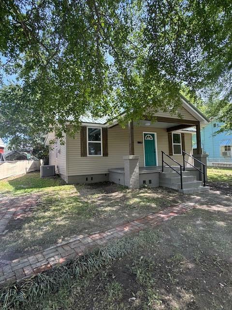 Property Photo: 104 South 9th Avenue MS 38821