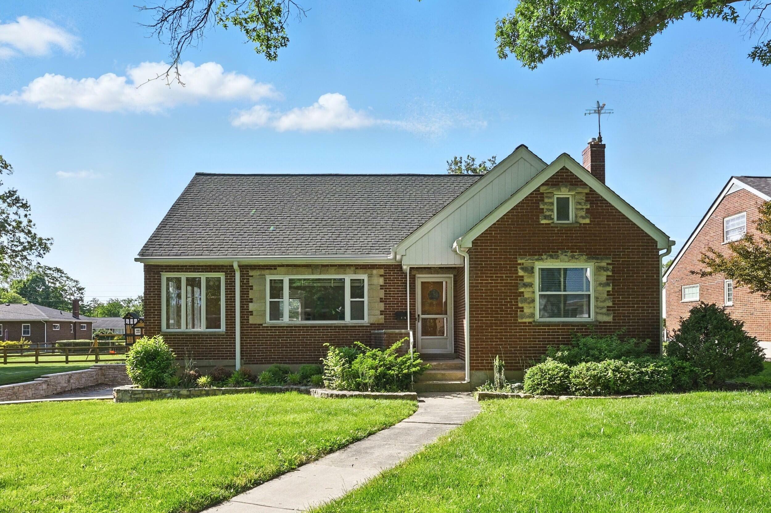 Property Photo: 1586 St Anthony Circle KY 41011