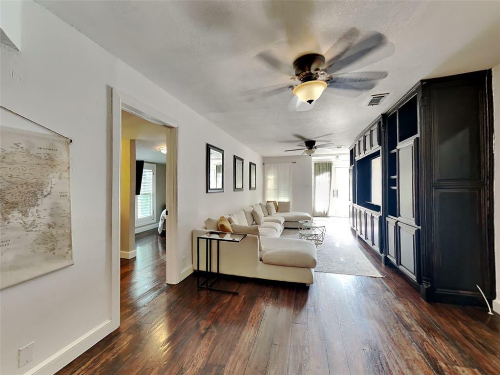 Property Photo: 3127 Pastor Street TX 75212