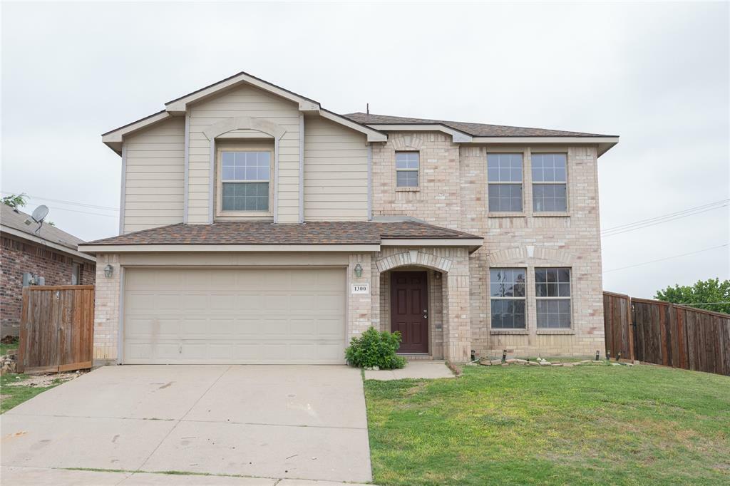 Property Photo: 1300 Wind Star Way TX 76108