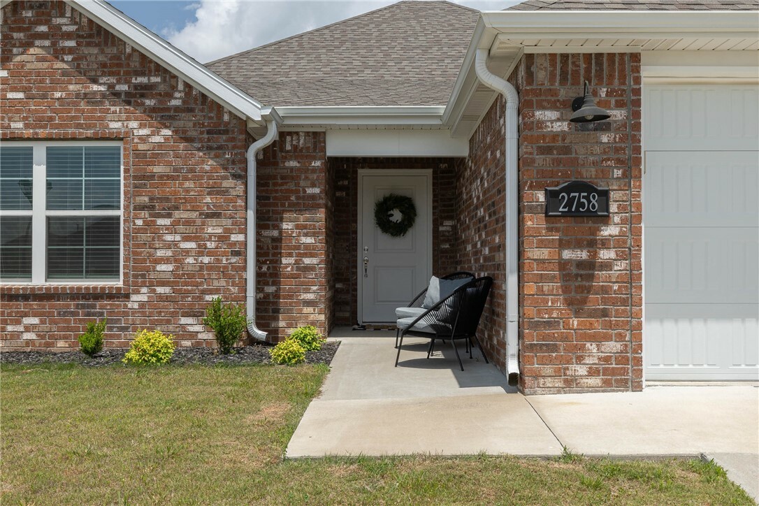 Property Photo: 2758 Suncrest Avenue AR 72764