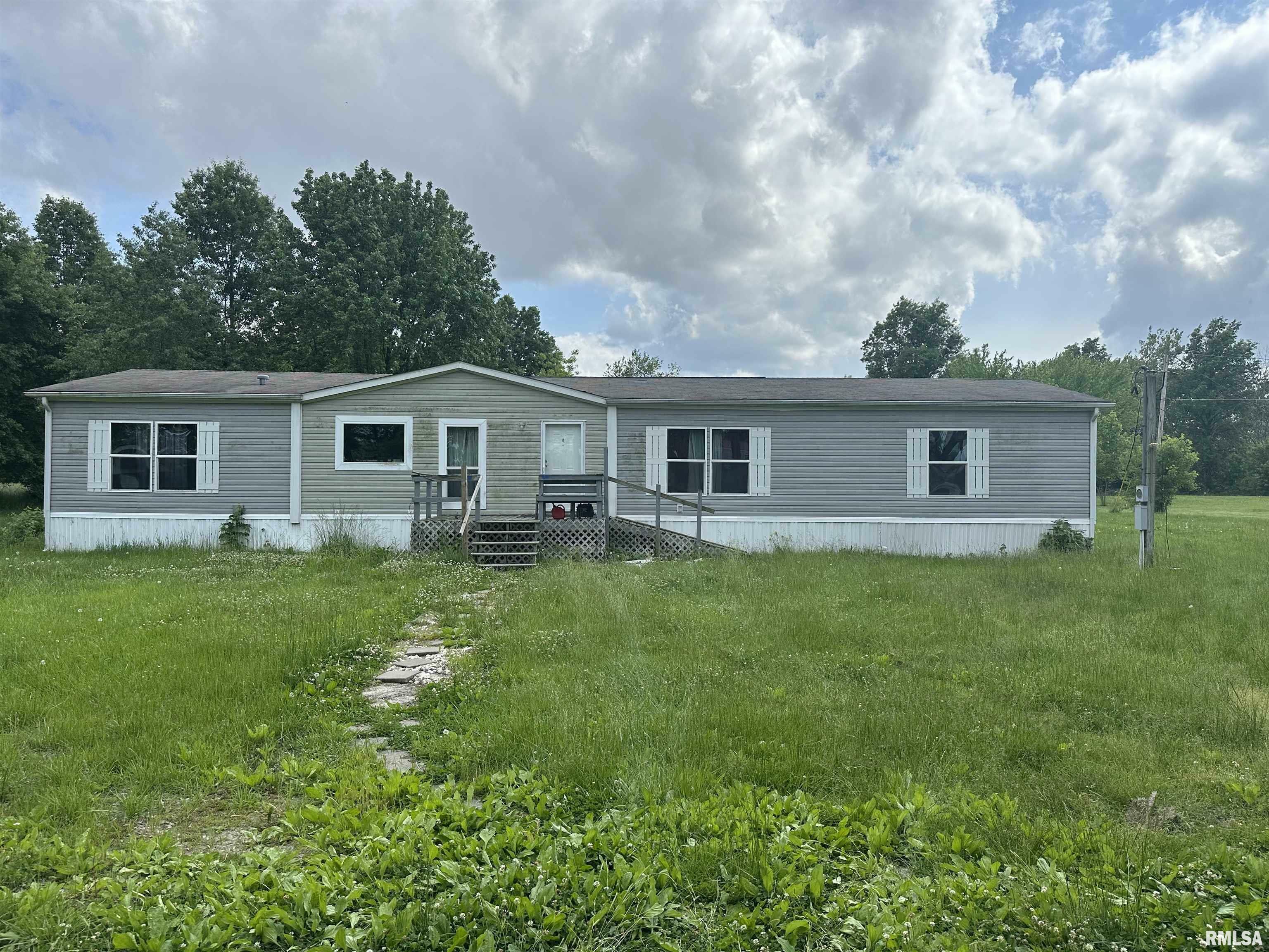 Property Photo: 425 W 1st North Street IL 62888
