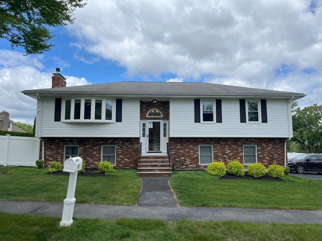 15 Janet Ln  Peabody MA 01960 photo