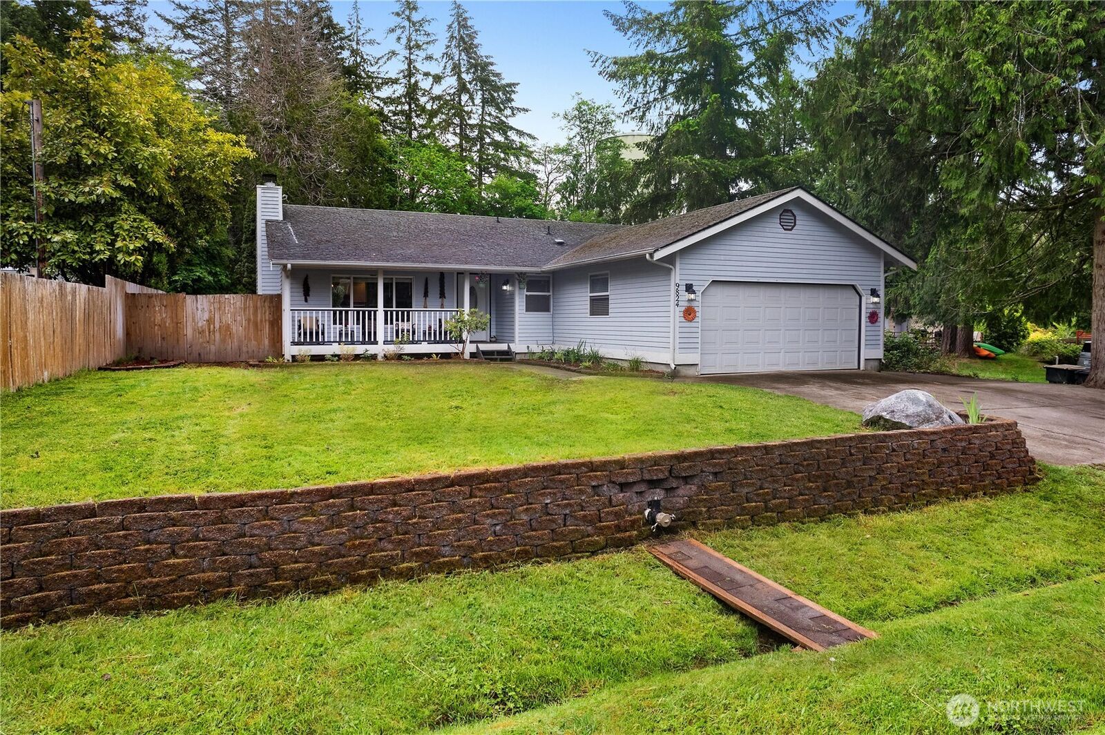 Property Photo:  9824  Lookout Drive NW  WA 98502 