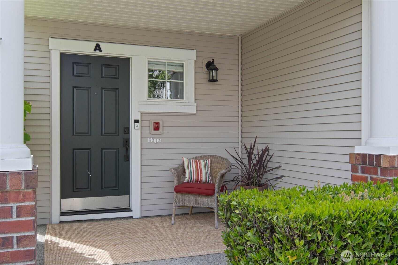 Property Photo: 5003 Lake Avenue S A WA 98055