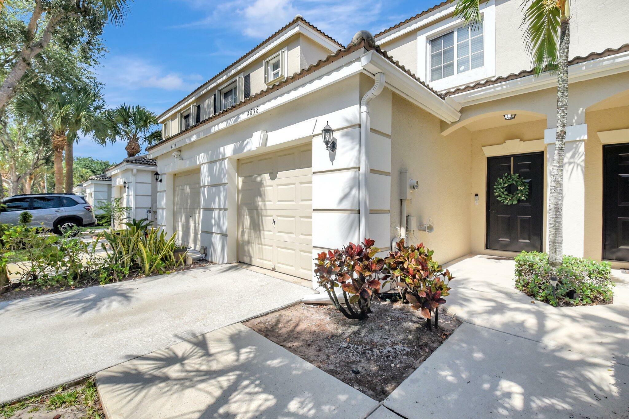 Property Photo: 4838 Palmbrooke Circle FL 33417