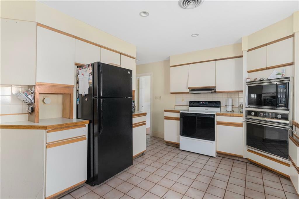 Property Photo: 19 S Locust Avenue RI 02911