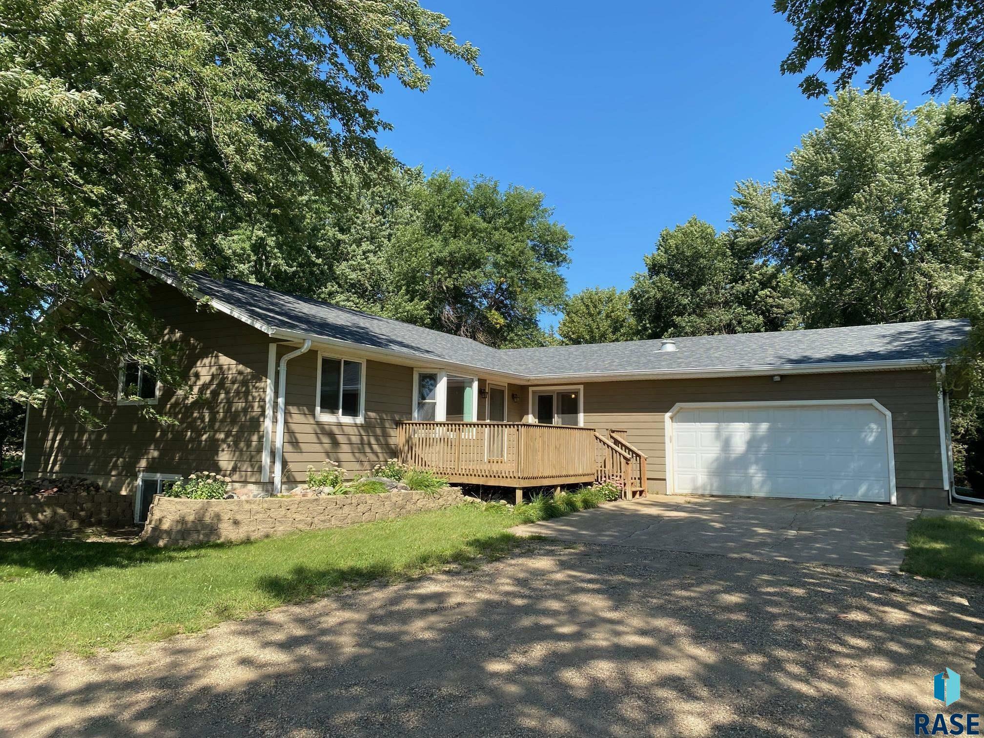 Property Photo: 46202 267th St SD 57033