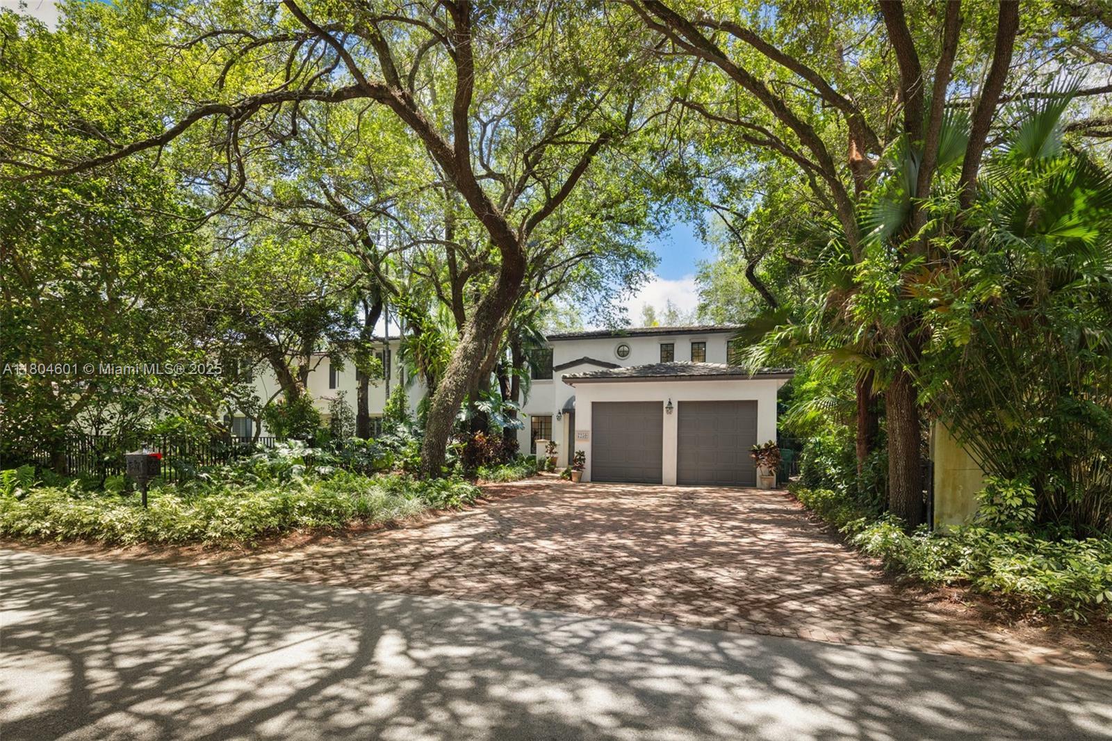7250 Erwin Rd  Coral Gables FL 33143 photo