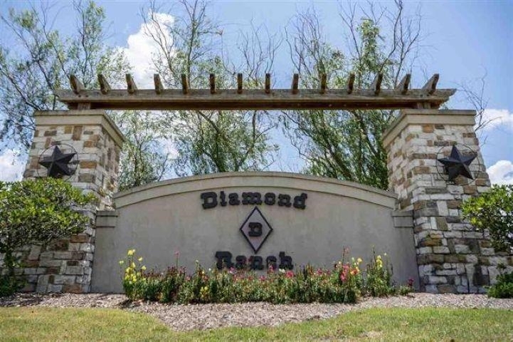 Property Photo: 3260 S Pine Island Levee Rd TX 77713