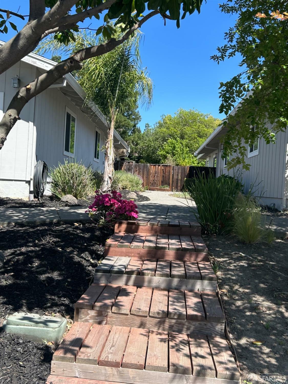 Property Photo: 139 Hall Lane CA 94597