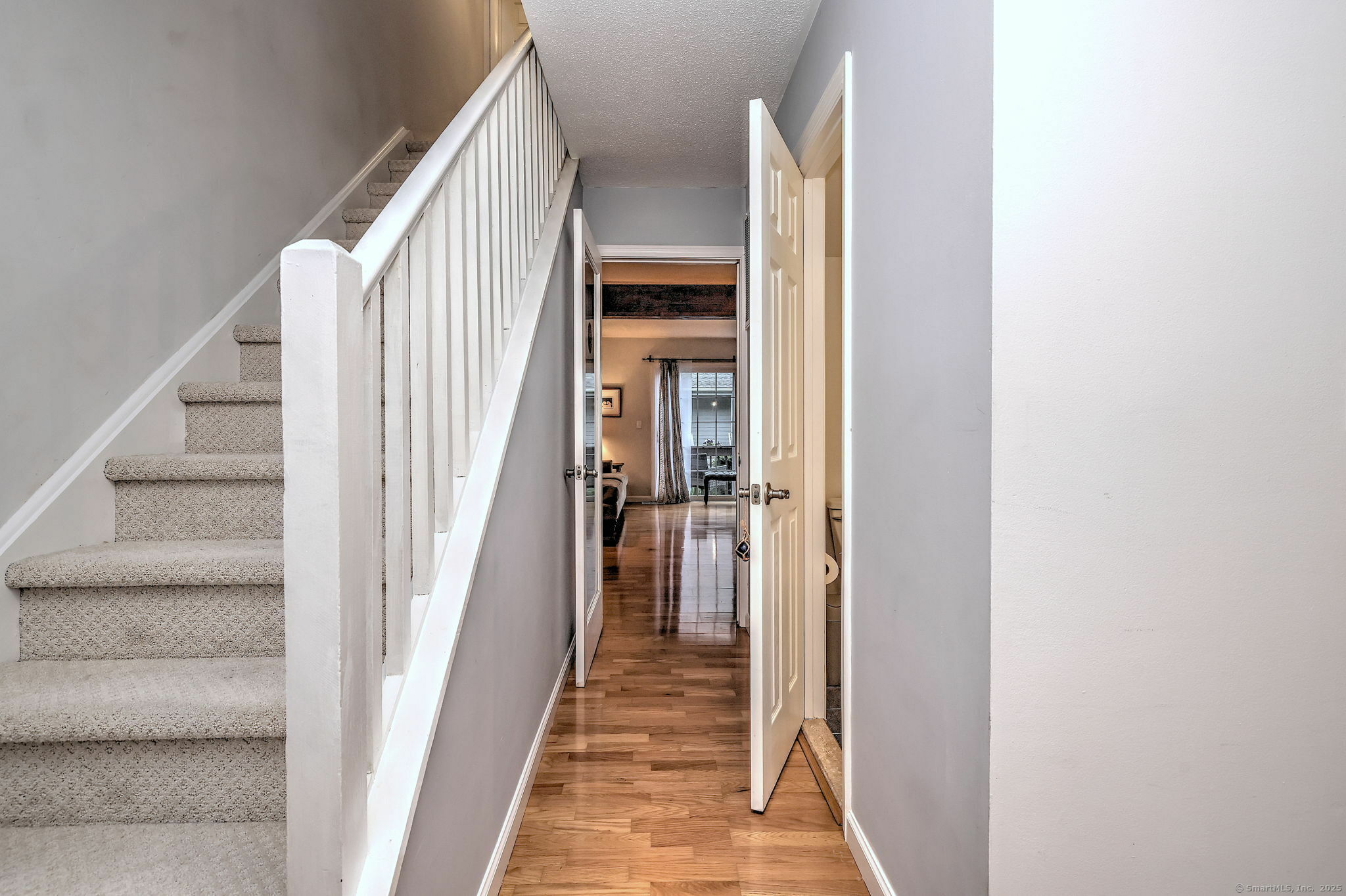 Property Photo: 62 Ferry Court 62 CT 06615