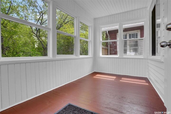 Property Photo:  2324 Wallace Street  SK S4N 4A9 