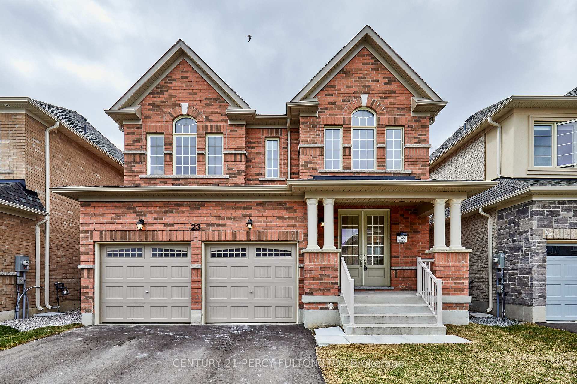 23 Bruce Welch Avenue  Georgina ON L4P 0J1 photo
