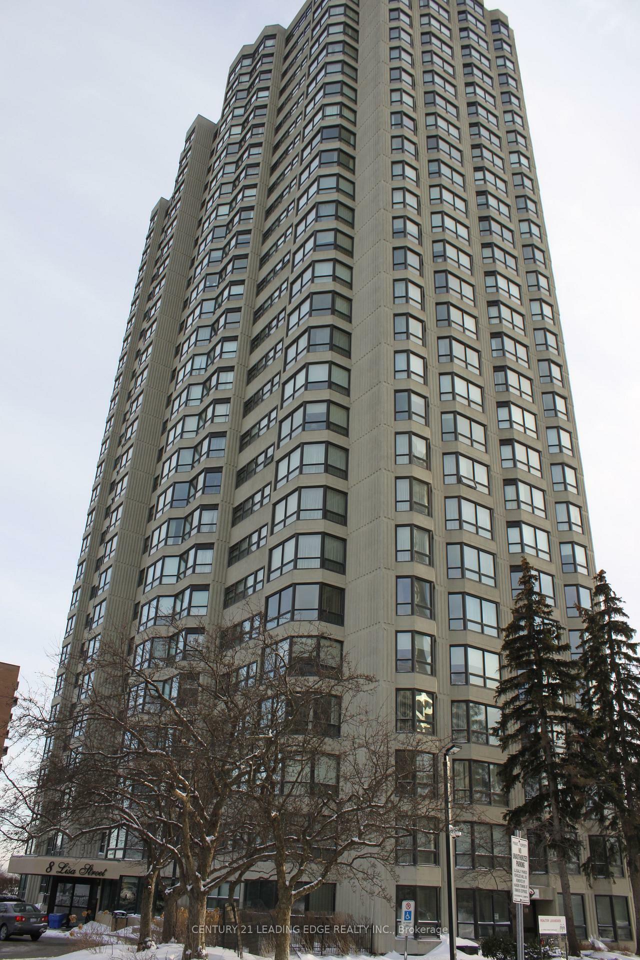 8 Lisa Street 2002  Brampton ON L6T 4S6 photo