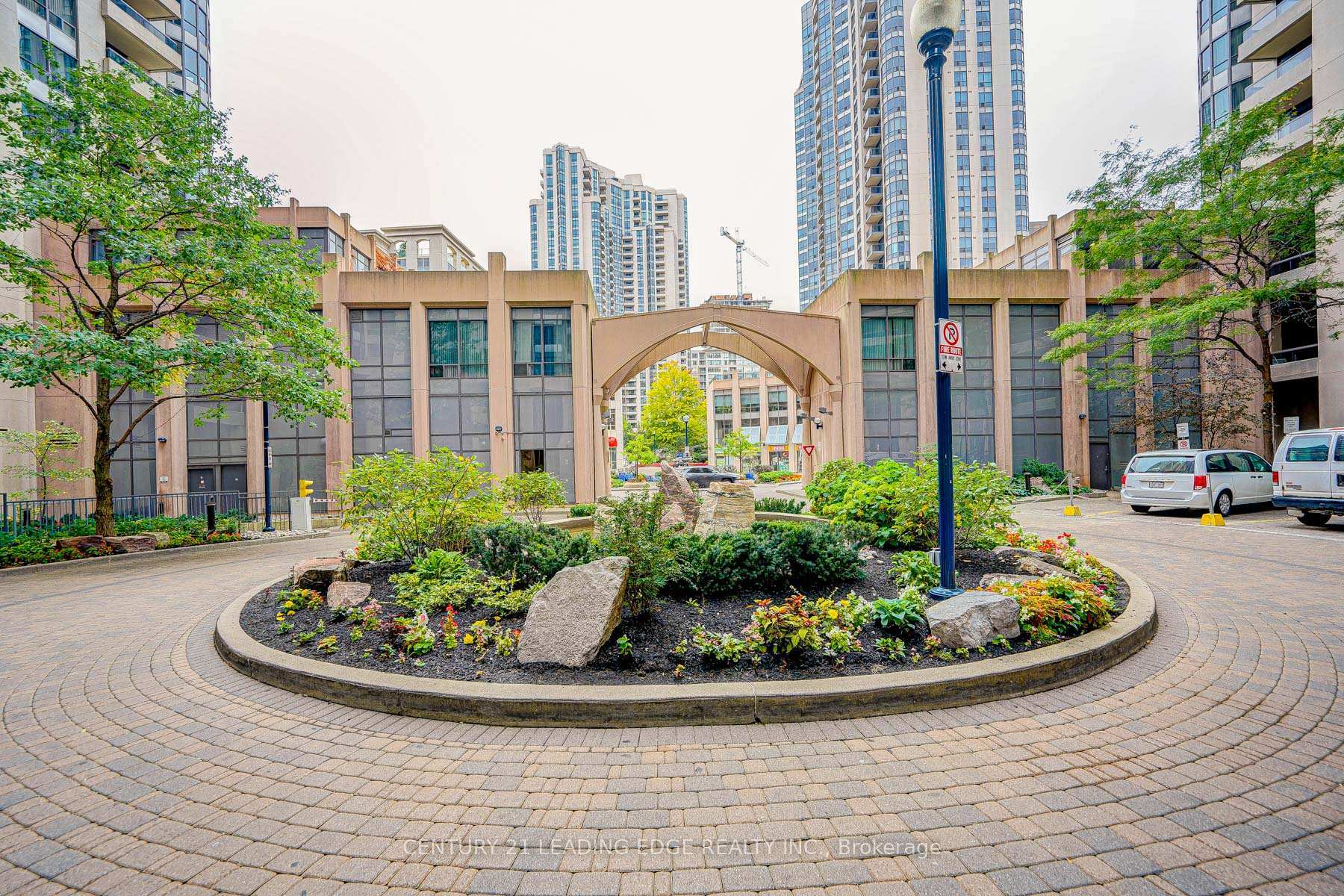 Property Photo: 15 Northtown Way 624 ON M2N 7A2