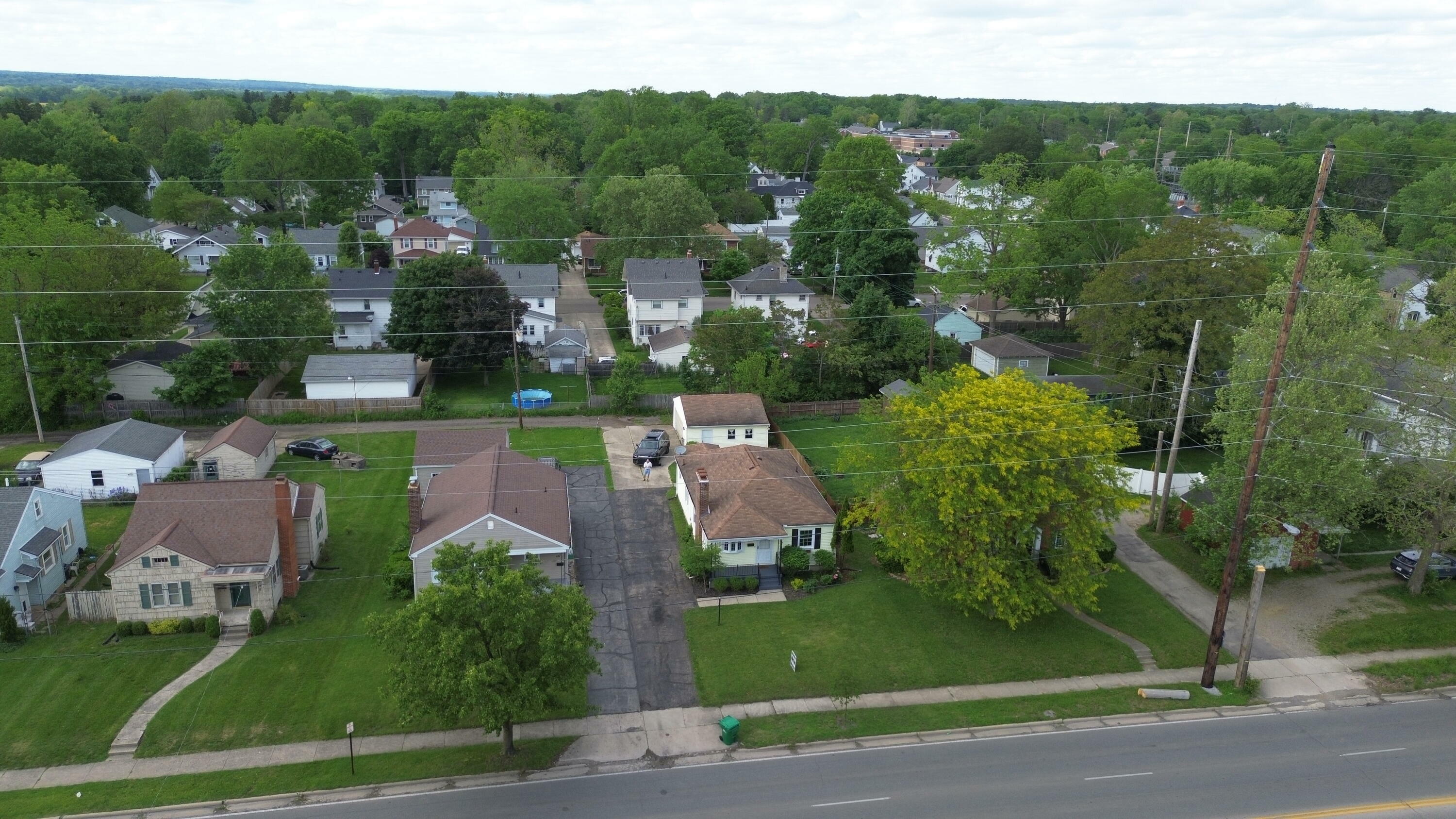 Property Photo: 624 W 1st Street OH 45504