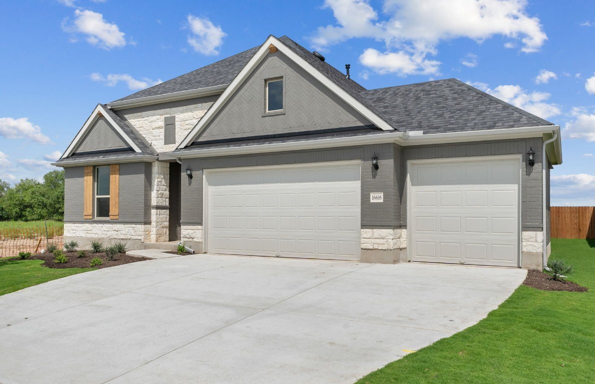 Property Photo: 16616 Aminia Avenue TX 78660