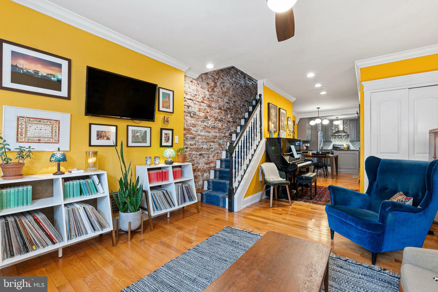 Property Photo: 335 Gladstone Street PA 19148