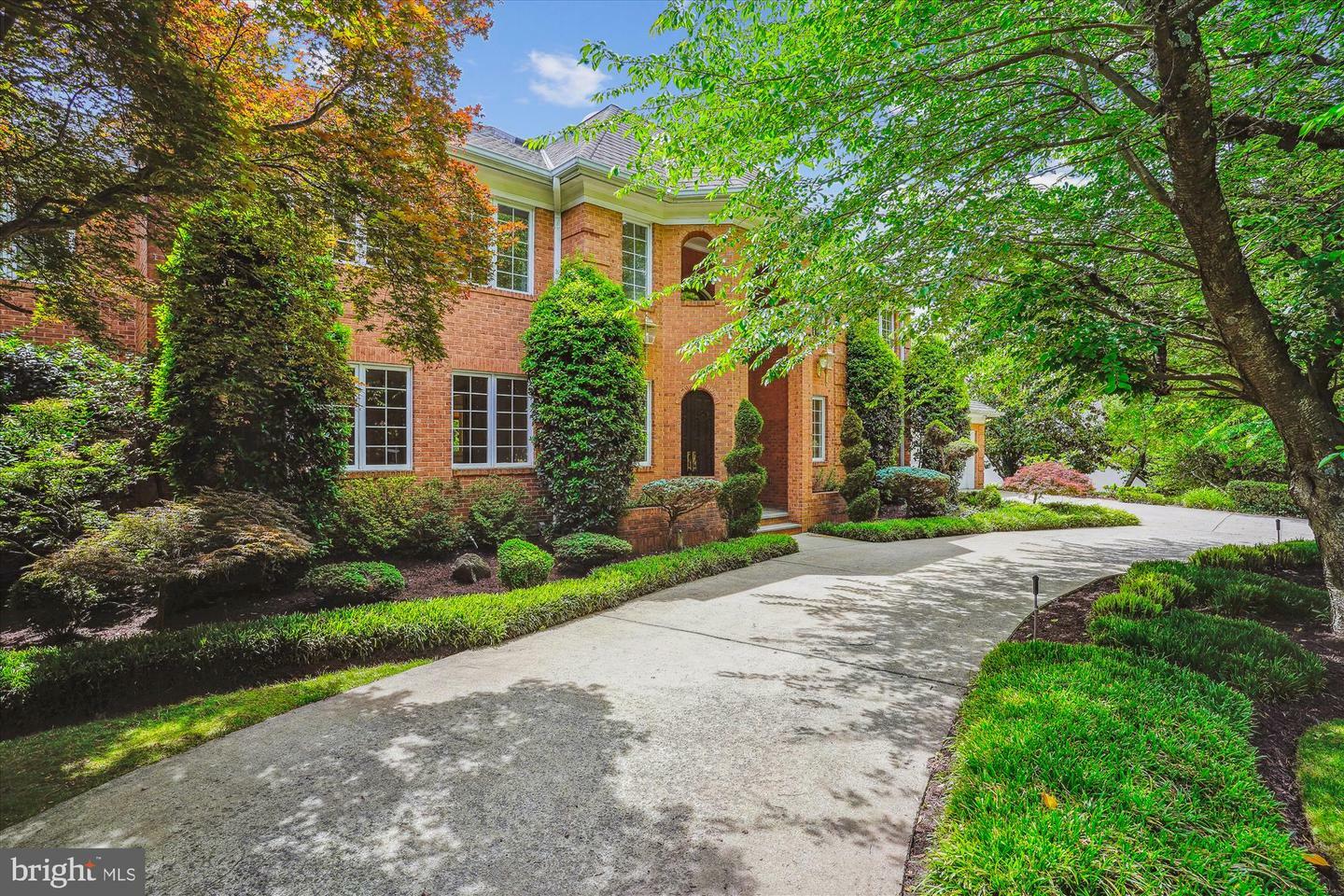 Property Photo: 8005 Glengalen Lane MD 20815