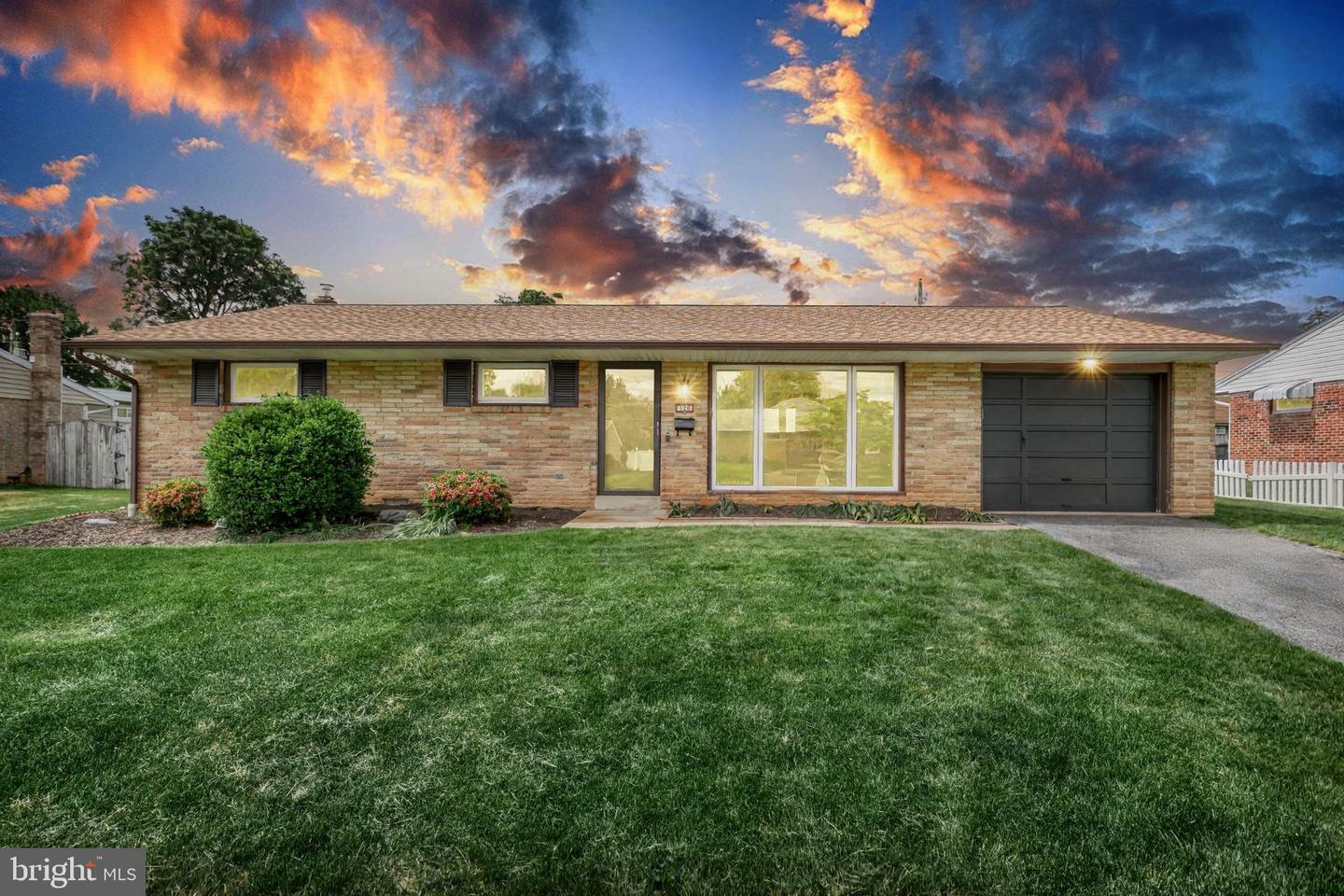 Property Photo:  120 Winston Drive  PA 17055 