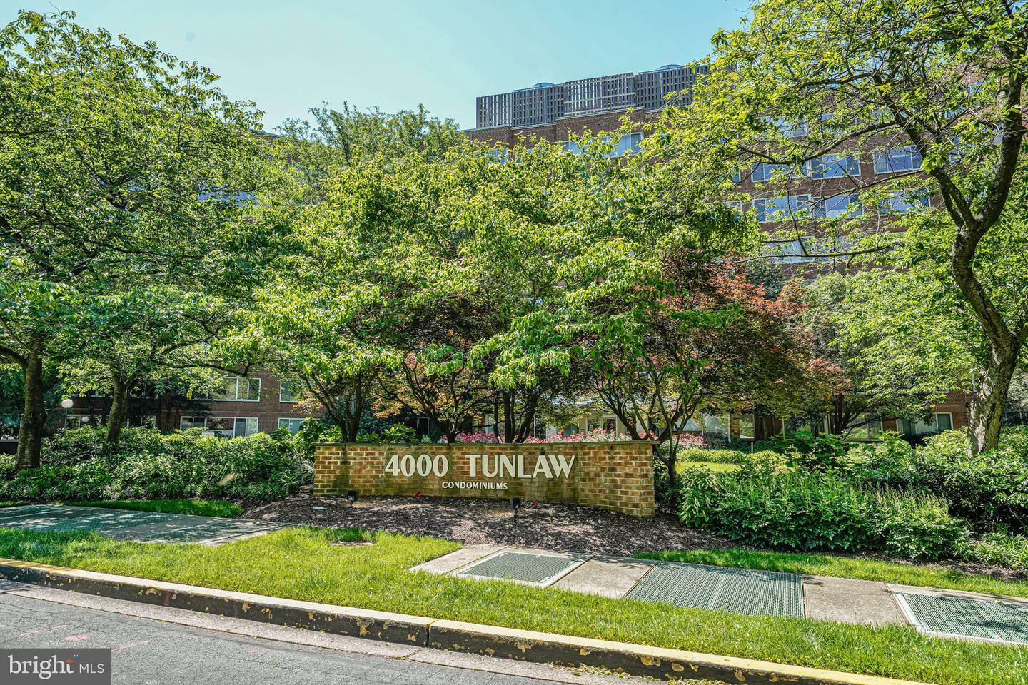 Property Photo: 4000 Tunlaw Road NW 602 DC 20007
