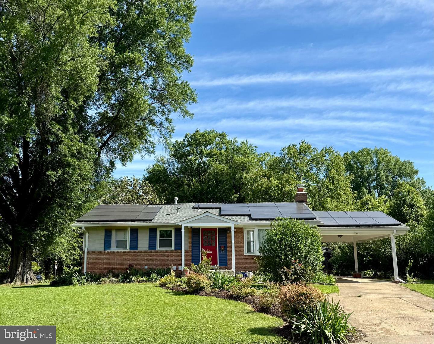 Property Photo: 8230 Citadel Place VA 22180