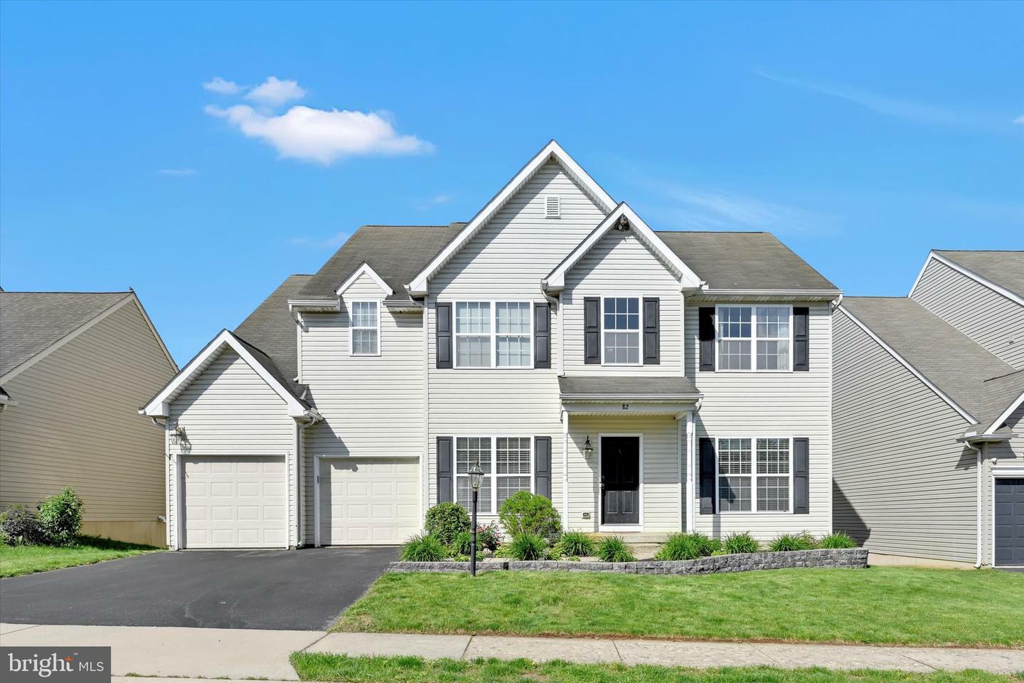 82 Grayson Avenue  East Earl PA 17519 photo