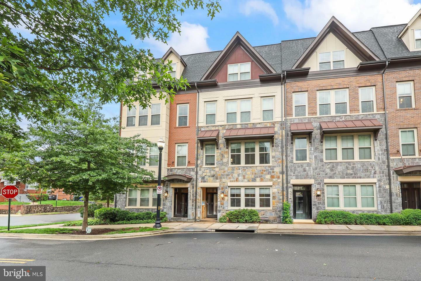 Property Photo: 1334 S Quinn Street VA 22204