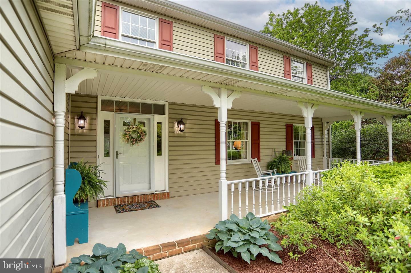 Property Photo: 1782 Autumnwood Drive PA 17055
