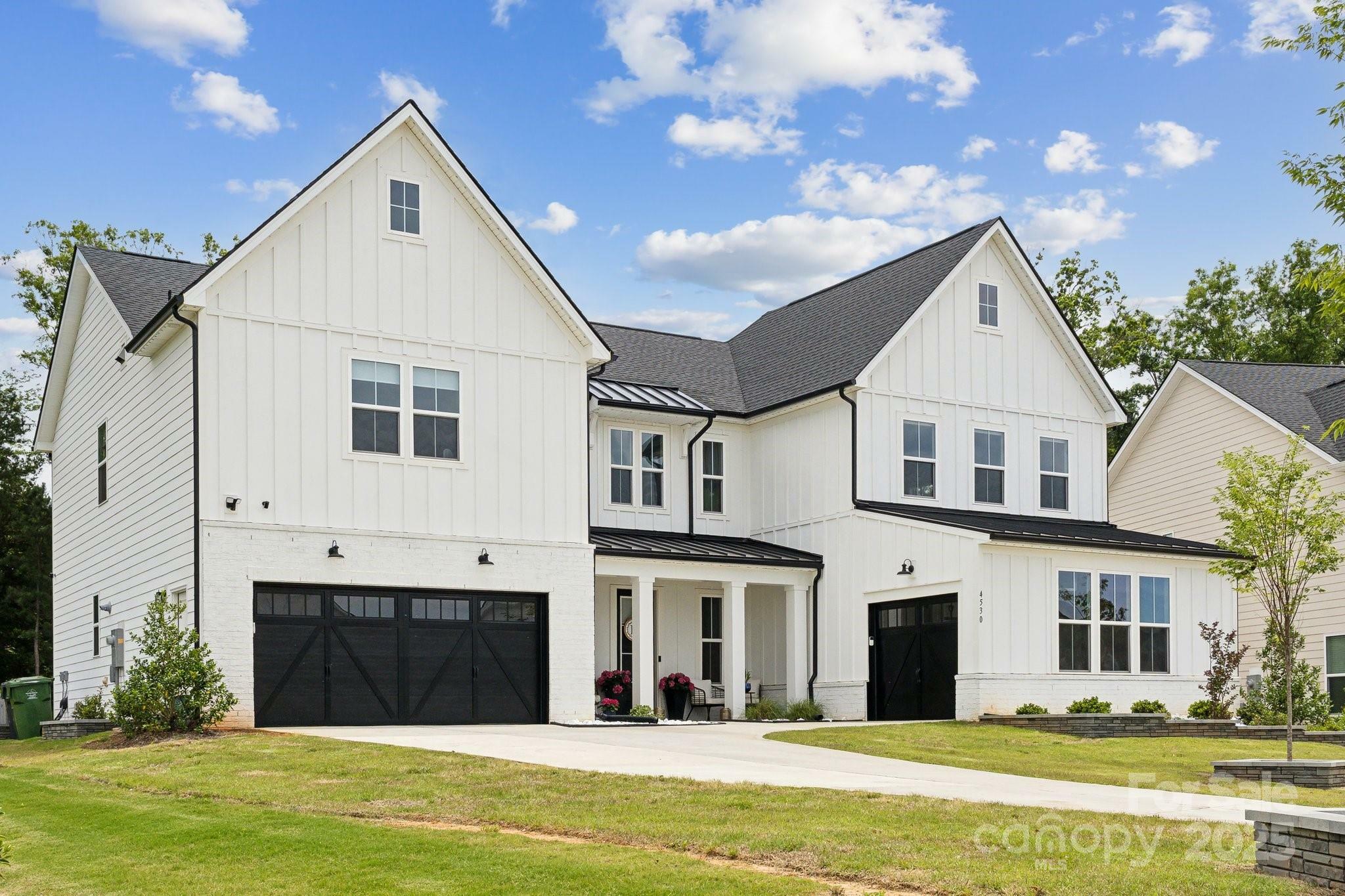 Property Photo: 4530 Tournette Drive 18 SC 29707