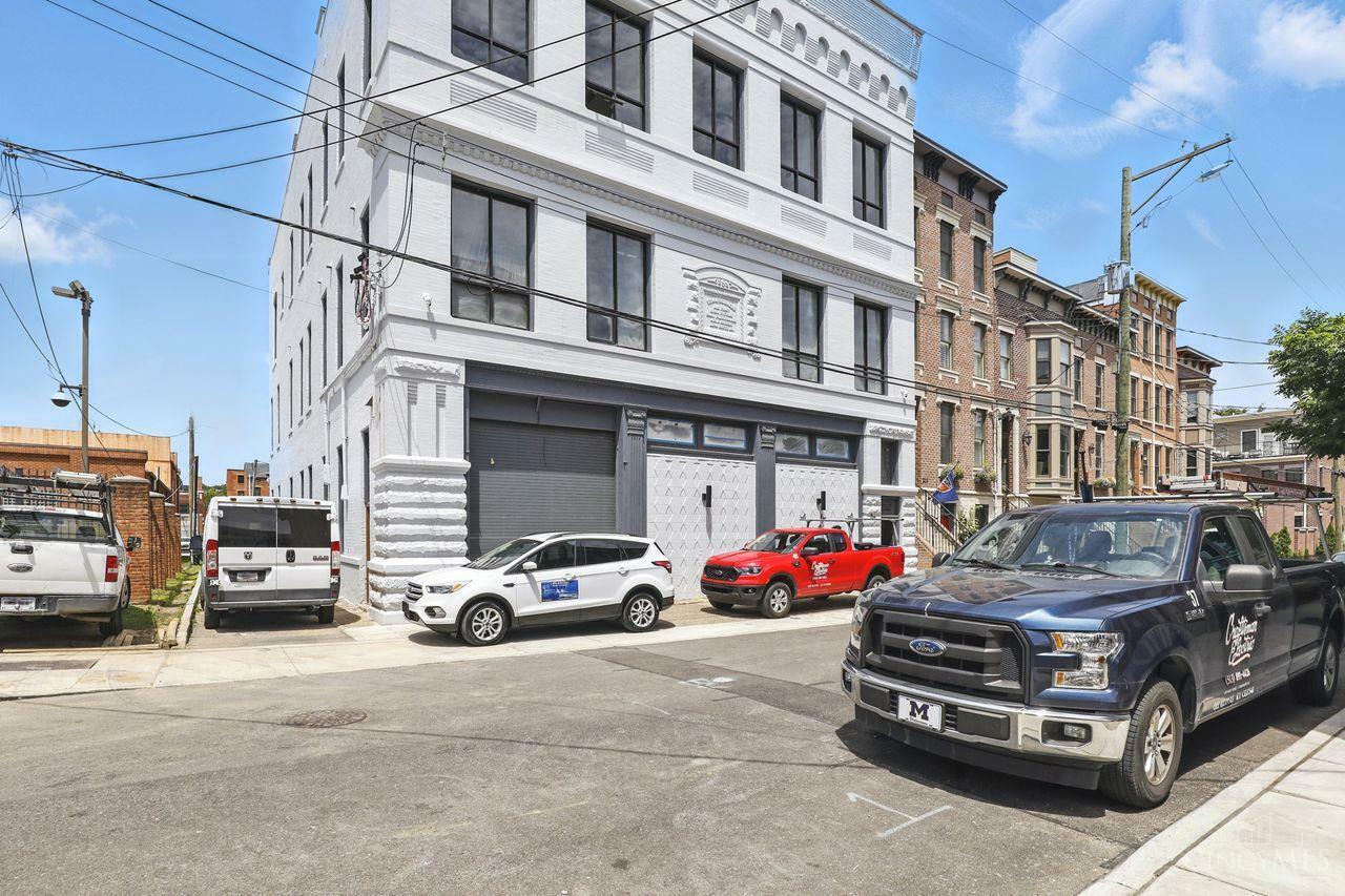 Property Photo: 222 W 15th Street OH 45202