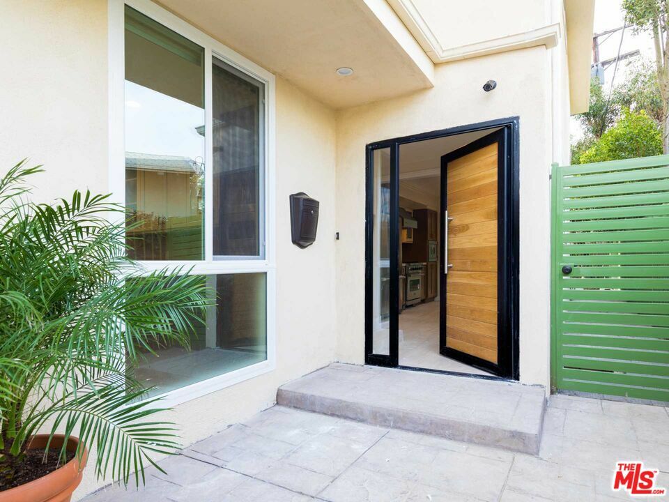 Property Photo: 719 S Westgate Ave CA 90049