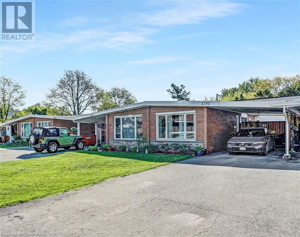 Property Photo: 2392 Mountainside Drive ON L7P 1C5