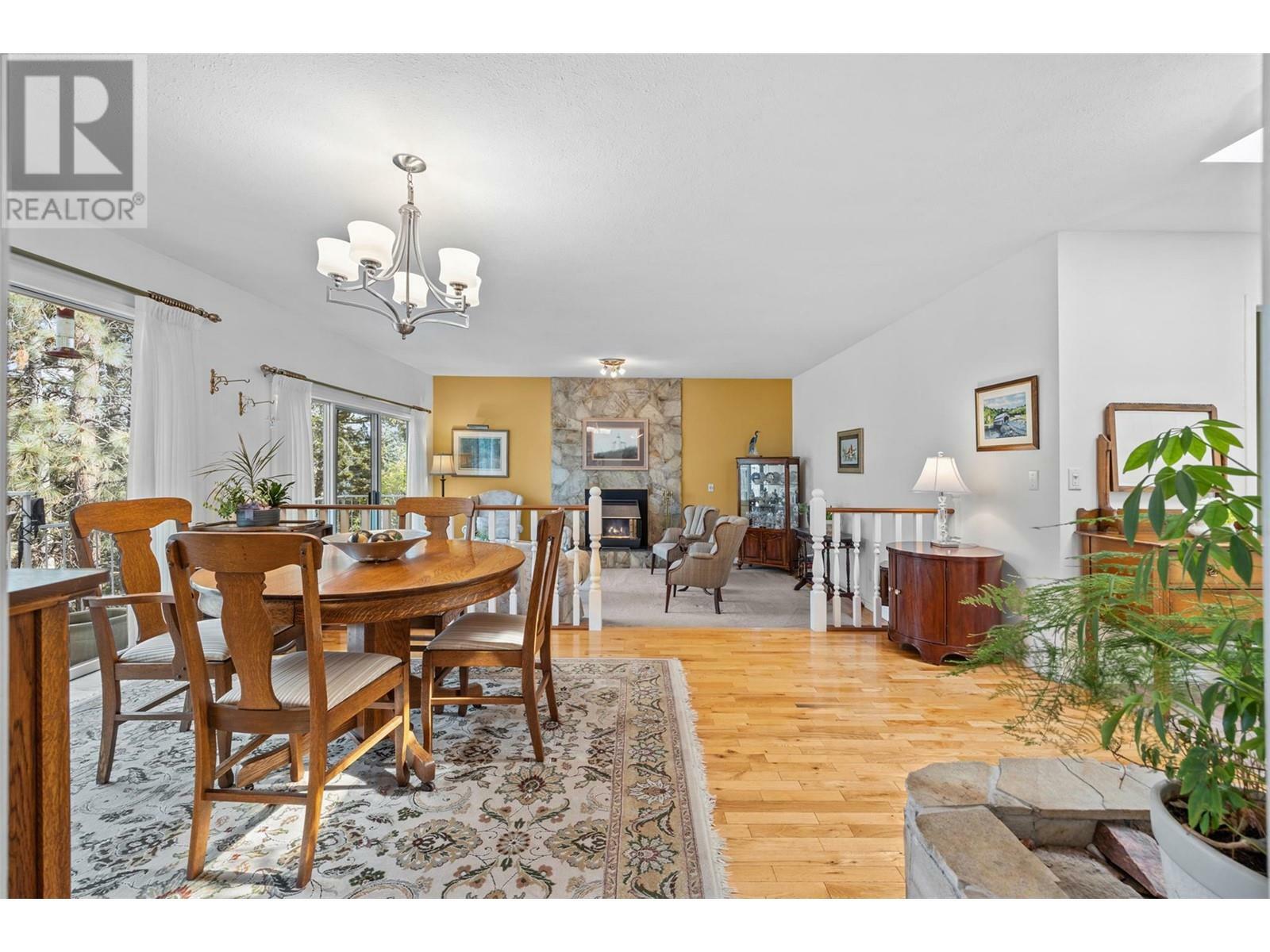 Property Photo: 3459 Parkview Court BC V4T 1B9