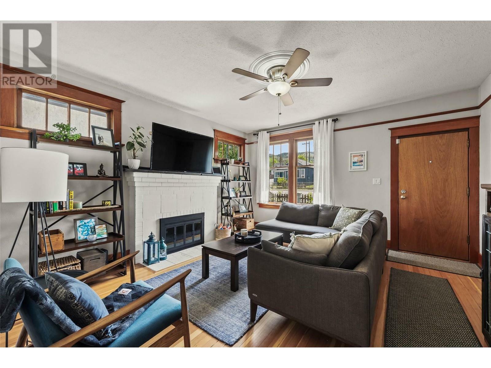 Photo de la propriété: 870 Columbia Street BC V2C 2V6