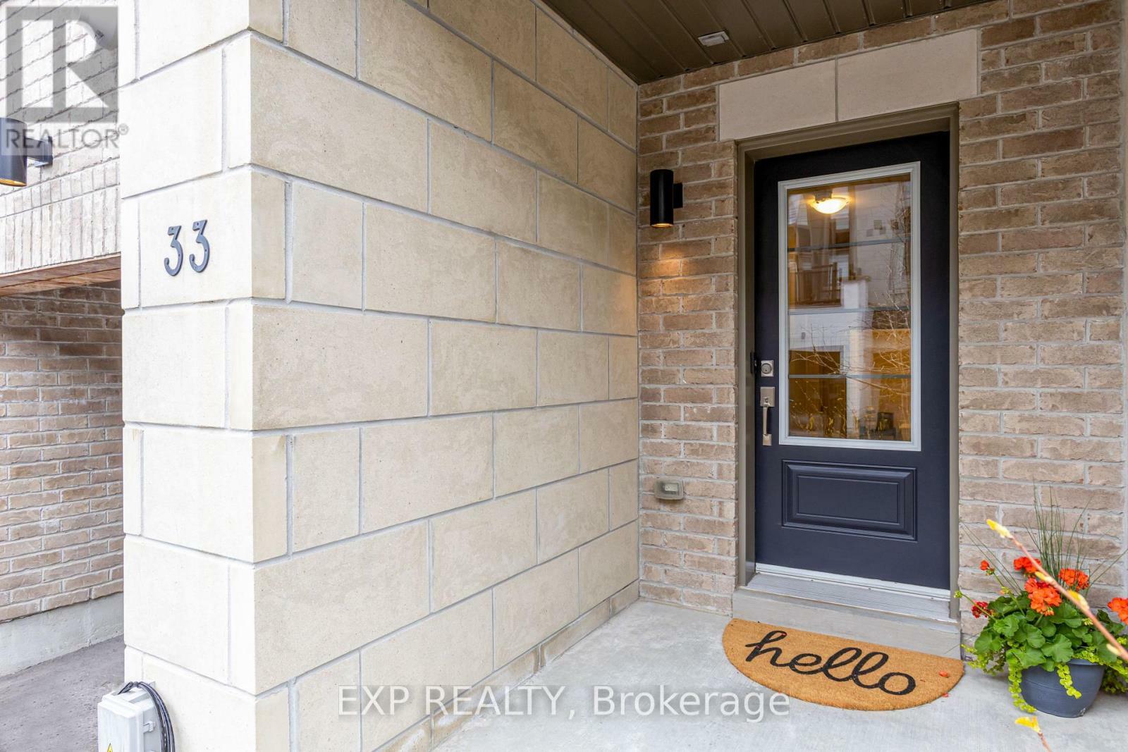 Property Photo: 33 Pallock Hill Way ON L1R 0N5