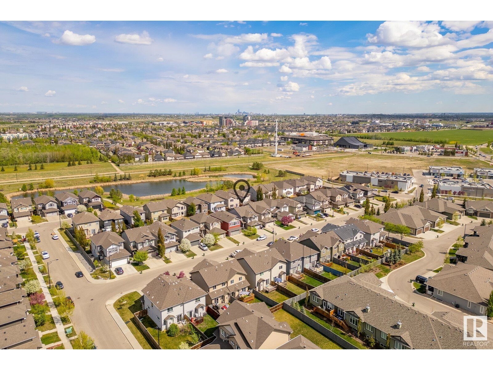 Property Photo: 7122 Armour Li SW AB T6W 2P1