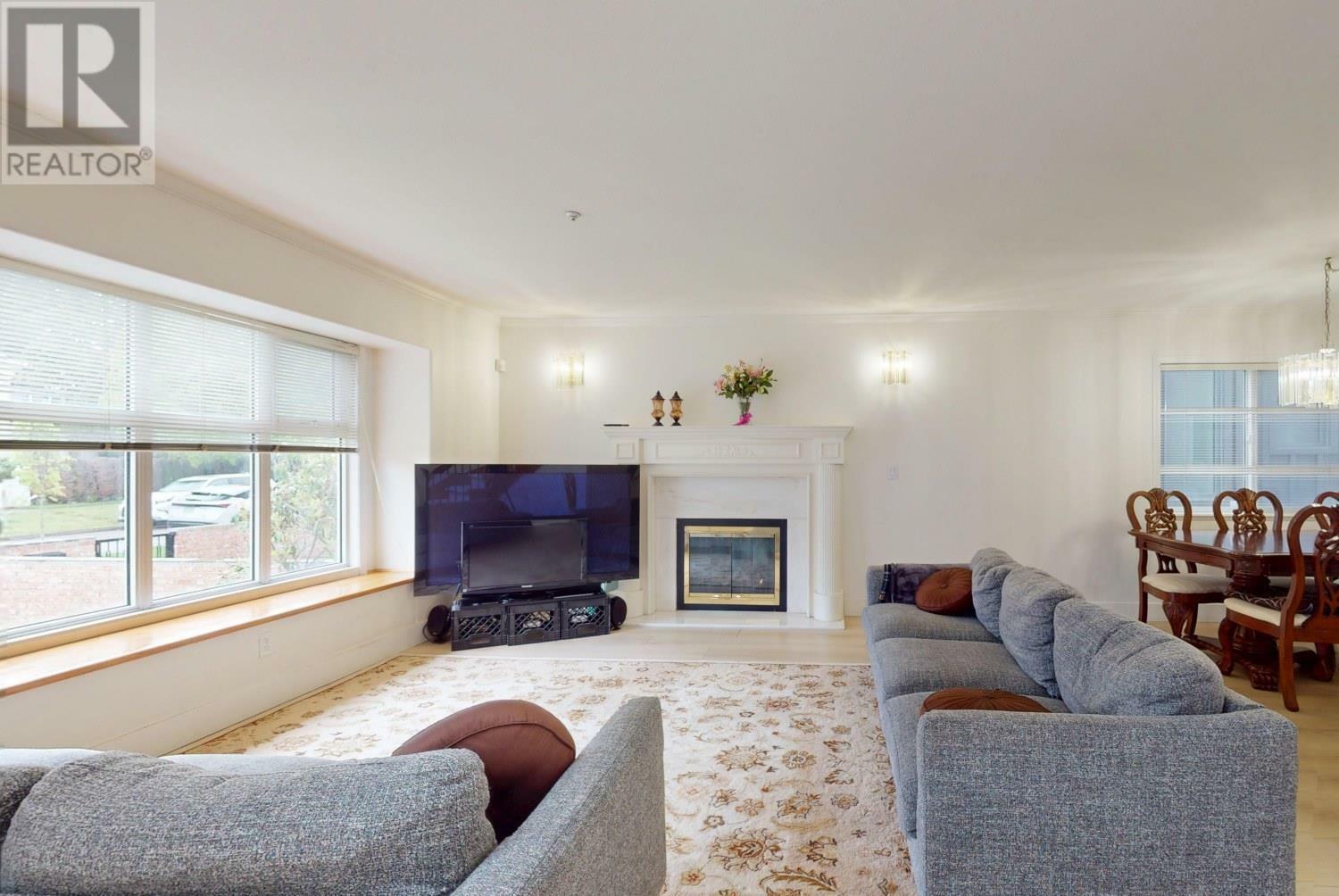 Property Photo:  2066 West 44th Avenue  BC V6M 2E9 