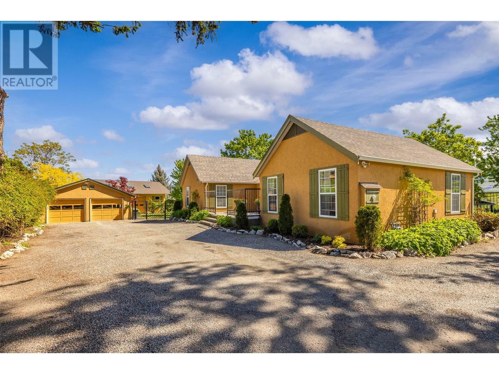 Photo de la propriété: 2430 Longhill Road BC V1V 2G3