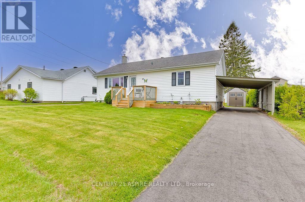 Photo de la propriété: 25 Harry Street ON K8H 2A5