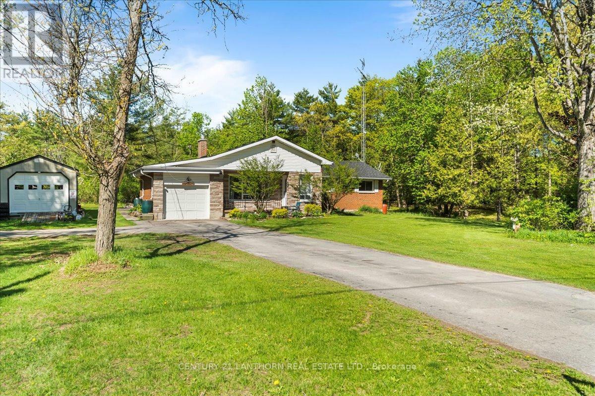 Property Photo: 152 McCleary Road ON K0K 2M0