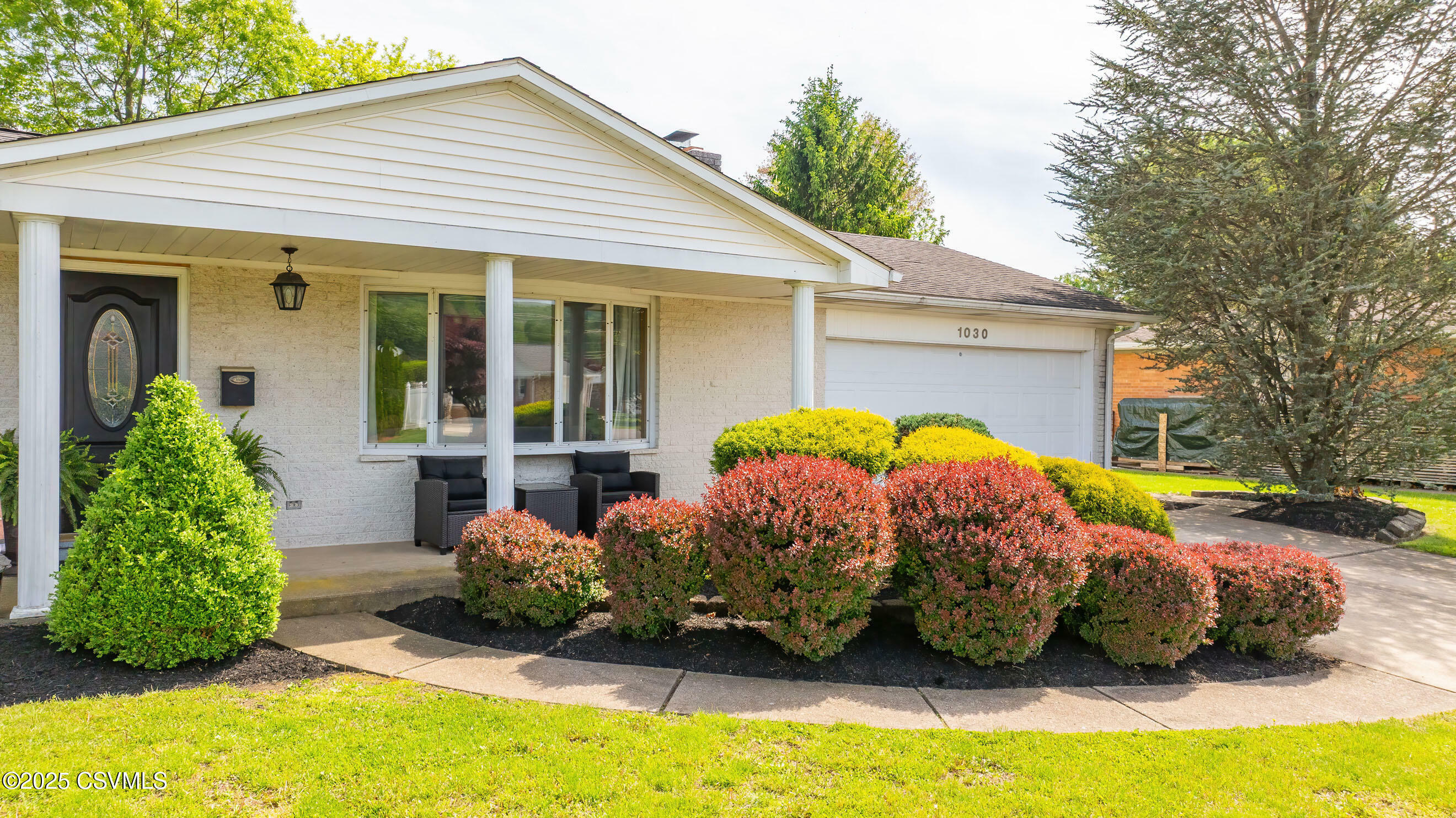 Property Photo: 1030 Ruthann Drive PA 18603