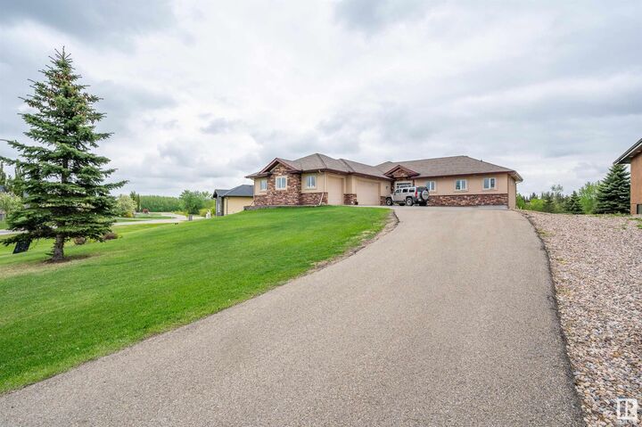 Property Photo: 53017 Rge Road 223 133 AB T8E 2M3