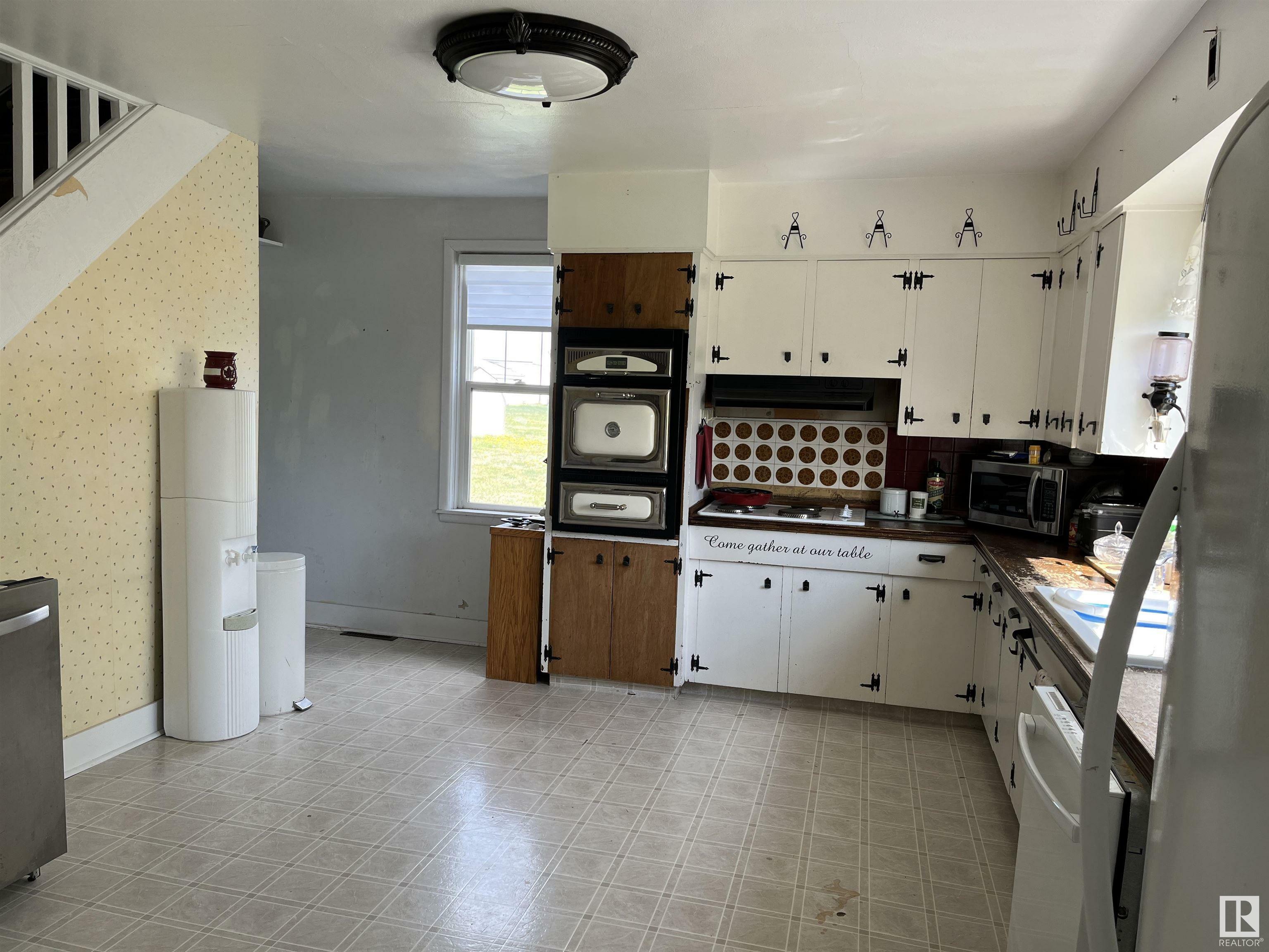 Photo de la propriété: 4301 66 Street AB T9N 2H5