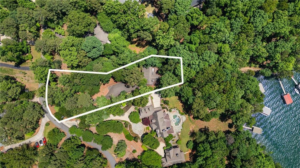 Property Photo: 7875 Robin Road GA 30041